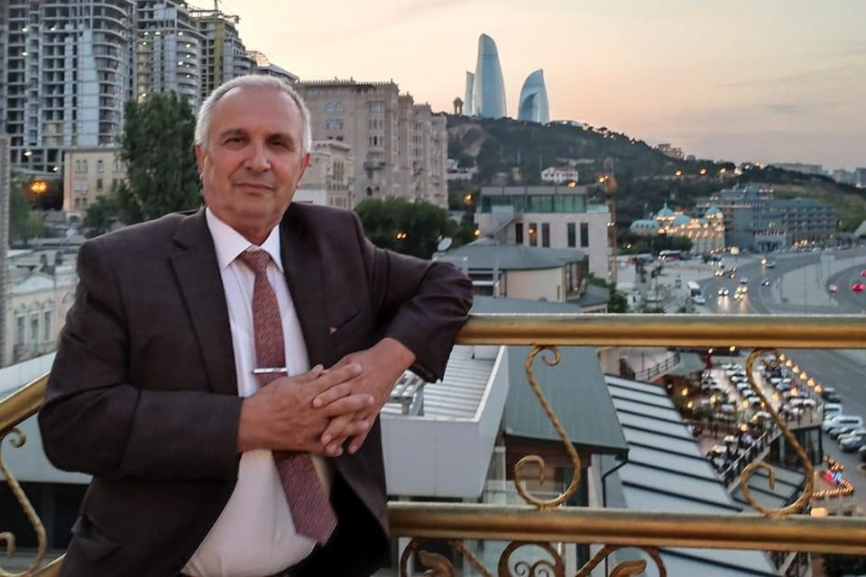 Professor: Məktəblərdə mühacirət ədəbiyyatının tədrisi qənaətbəxş səviyyədə deyil