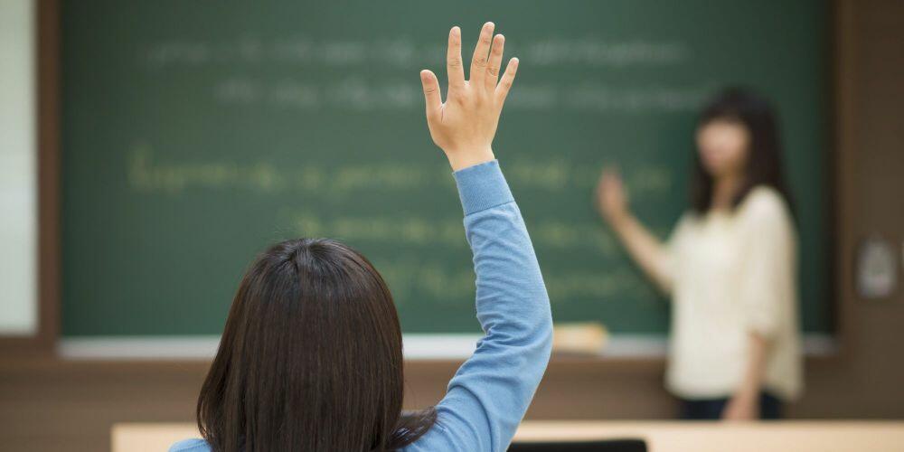 Nadinc şagirdlərin məktəbini dəyişdirmək həll yoludurmu?