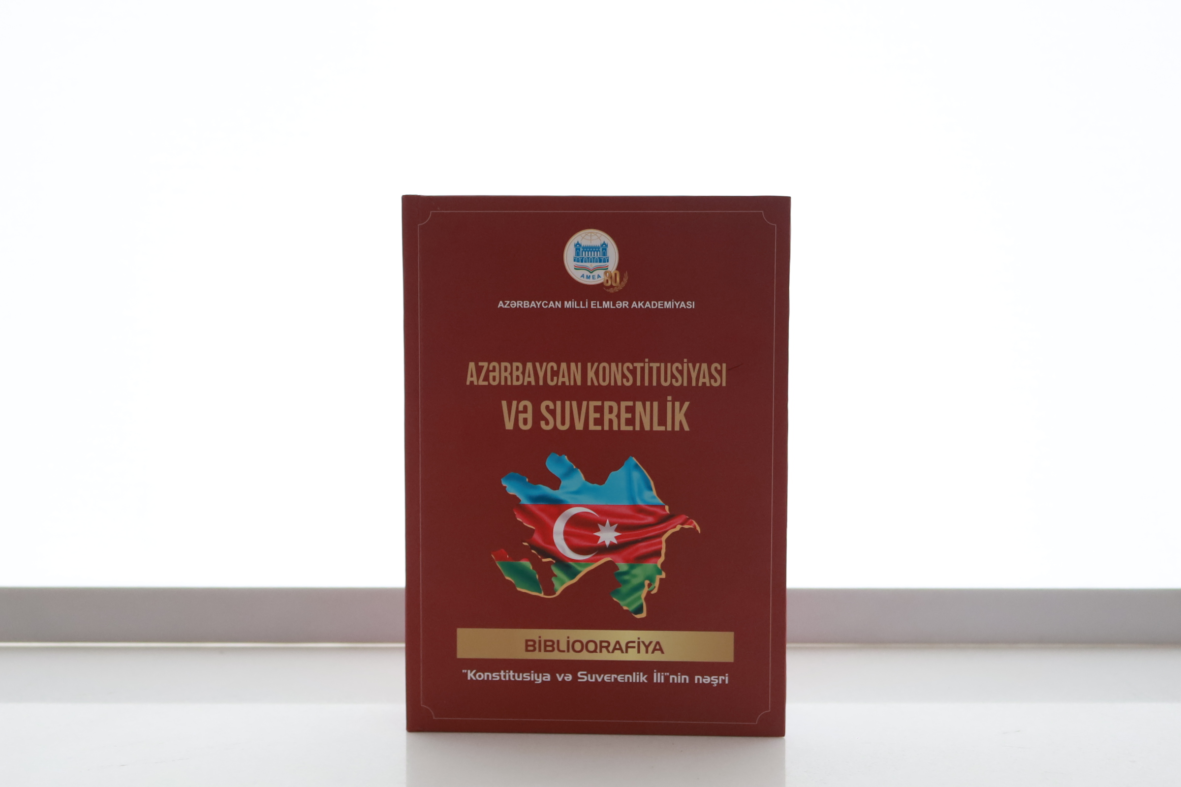 Mərkəzi Elmi Kitabxanadan “Konstitusiya və Suverenlik İli” münasibətilə yeni nəşr