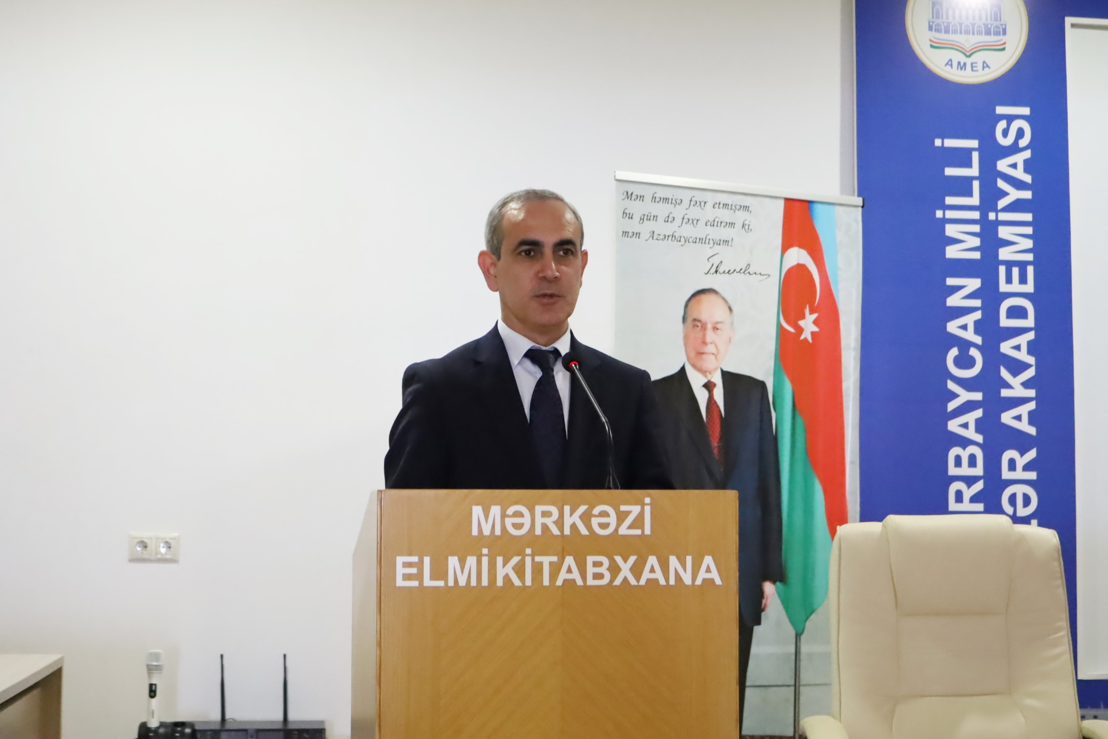 Mərkəzi Elmi Kitabxananın könüllüləri fəaliyyətə başlayıblar