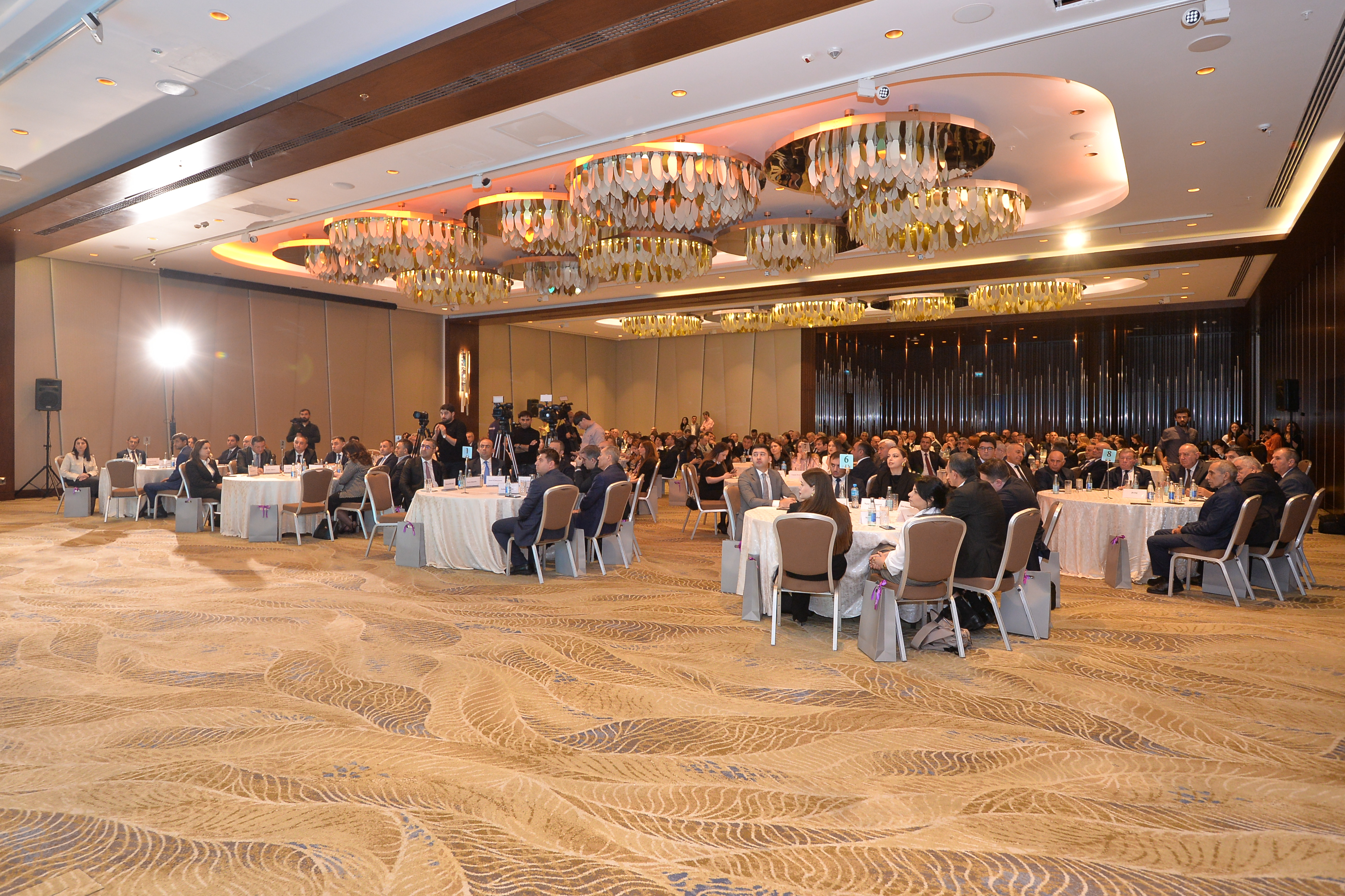 “Peşə təhsili: nailiyyətlər və çağırışlar” mövzusunda konfrans keçirilib