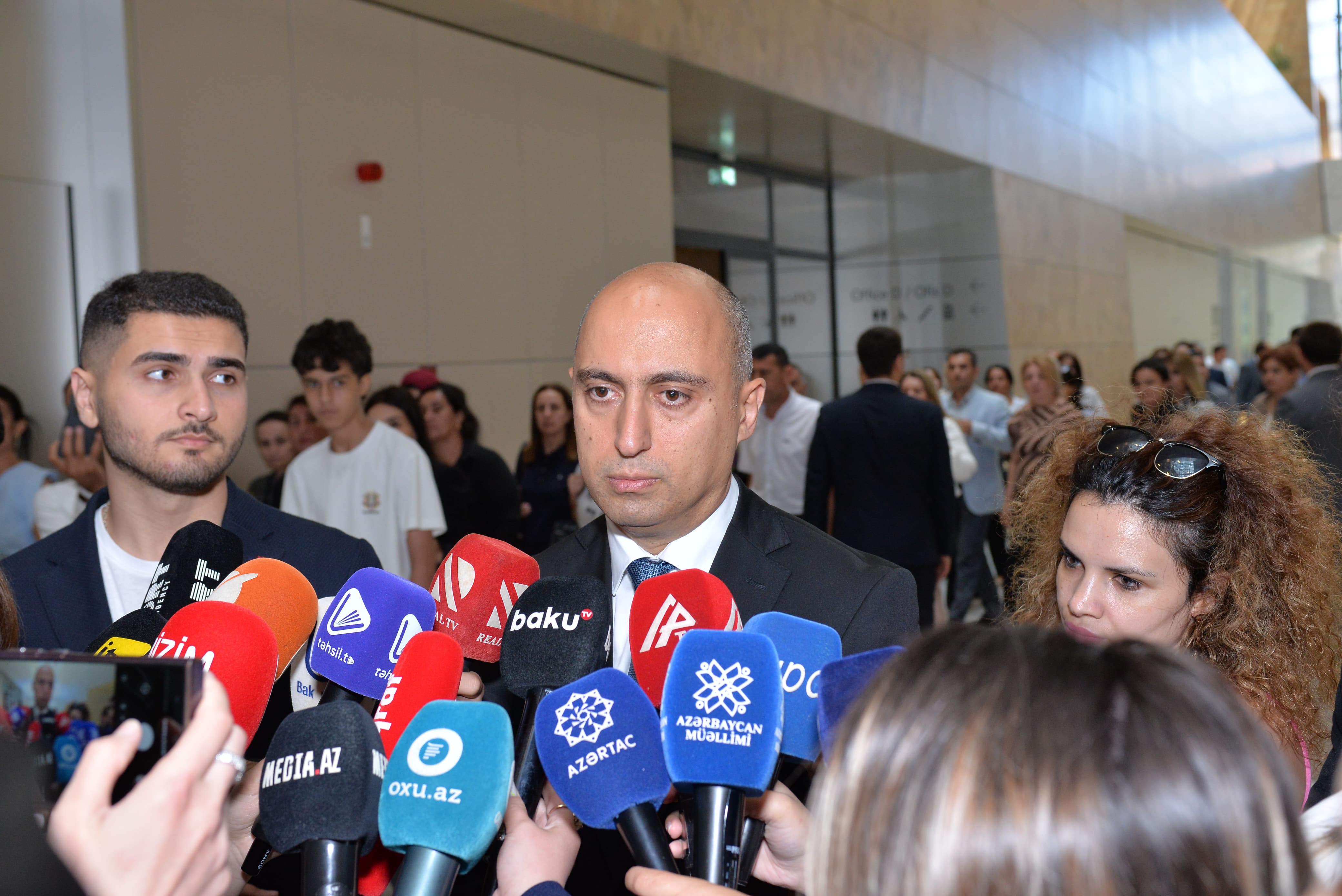 Emin Əmrullayev: “Qəbul imtahanlarının keyfiyyəti bizi qane edir”