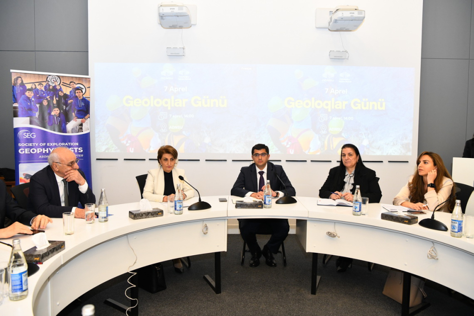 ADNSU-da Geoloqlar Gününə həsr olunmuş tədbir keçirilib