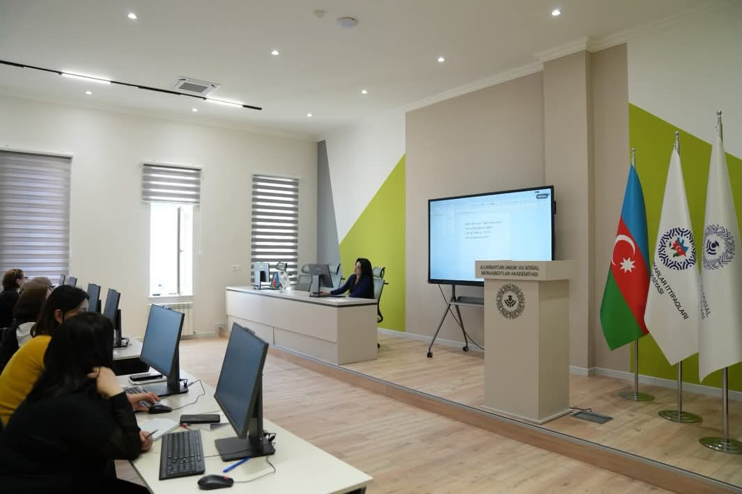 “Rəqəmsal bacarıqlar və ofis proqramları” üzrə təlimlərə start verilib