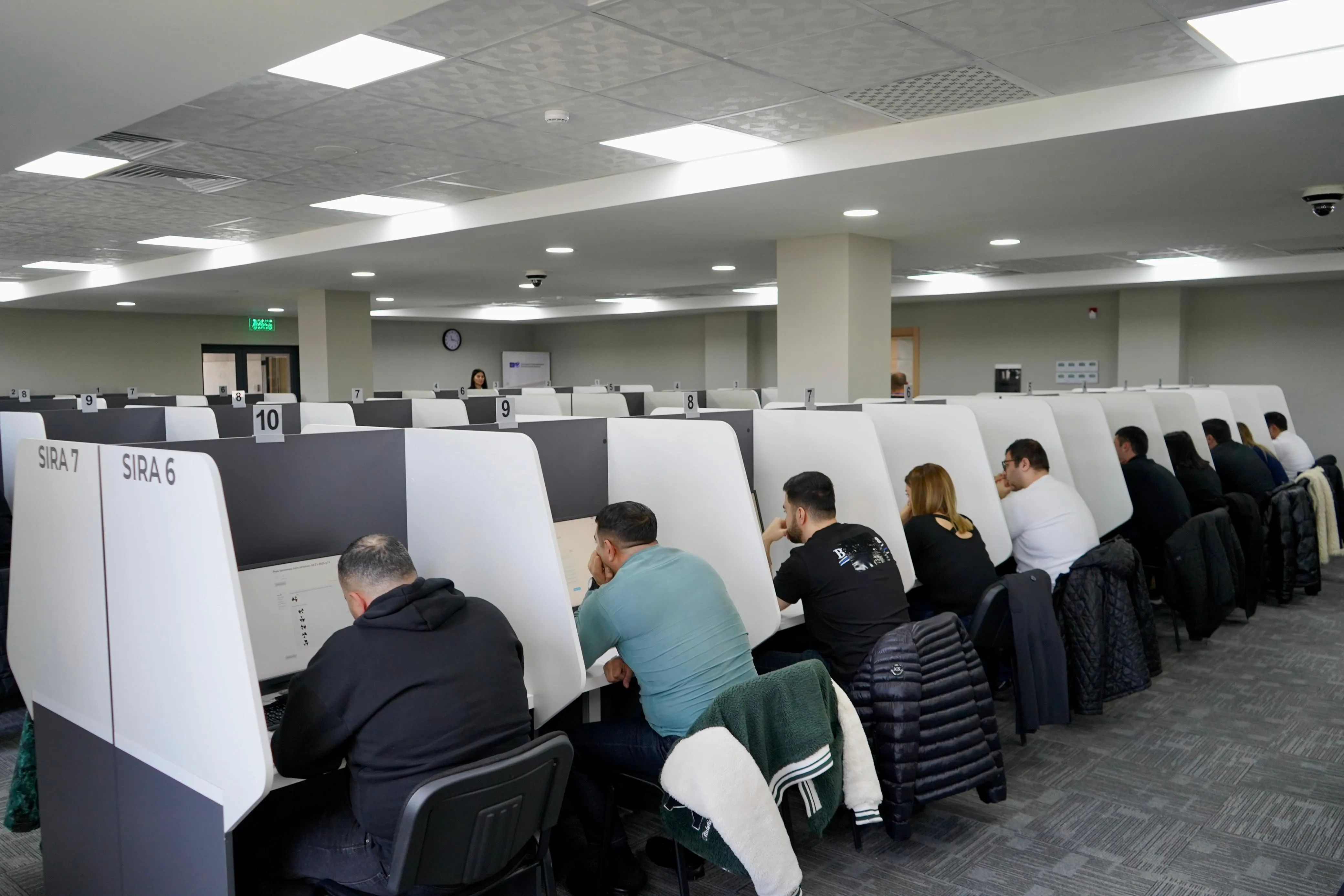 Peşə tanınması imtahanı keçirilib: 67 nəfər uğur qazanıb