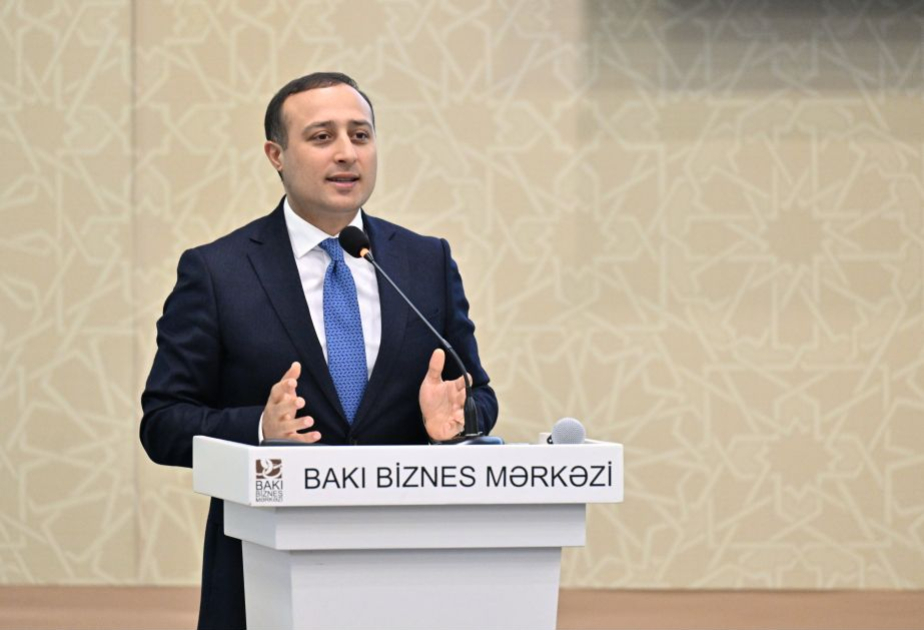 Fariz Cəfərov: Dördillik ali təhsil proqramları köhnəlir, mikrokvalifikasiyalar dövrü başlayır