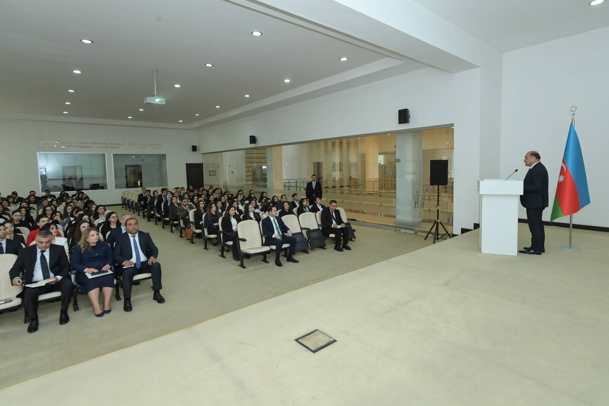 Nazir müavini Qubada pedaqoji heyətlə görüşüb