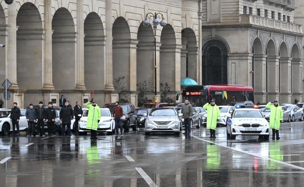 20 Yanvar şəhidlərinin xatirəsi bir dəqiqəlik sükutla yad edilib