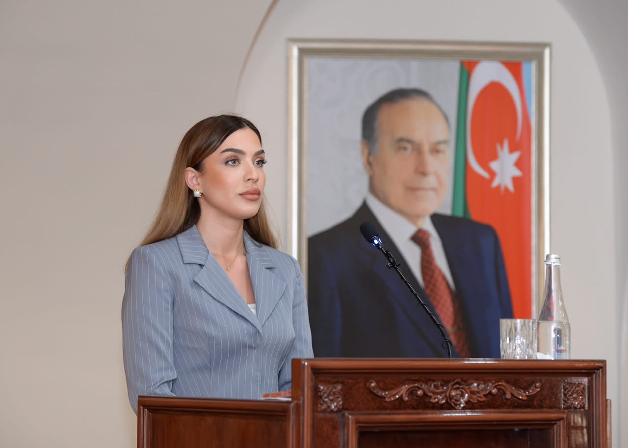 “Unudulmaz izlər: Qərbi Azərbaycanın mədəni irsinə səyahət” layihəsi çərçivəsində mədəniyyət gecəsi keçirilib