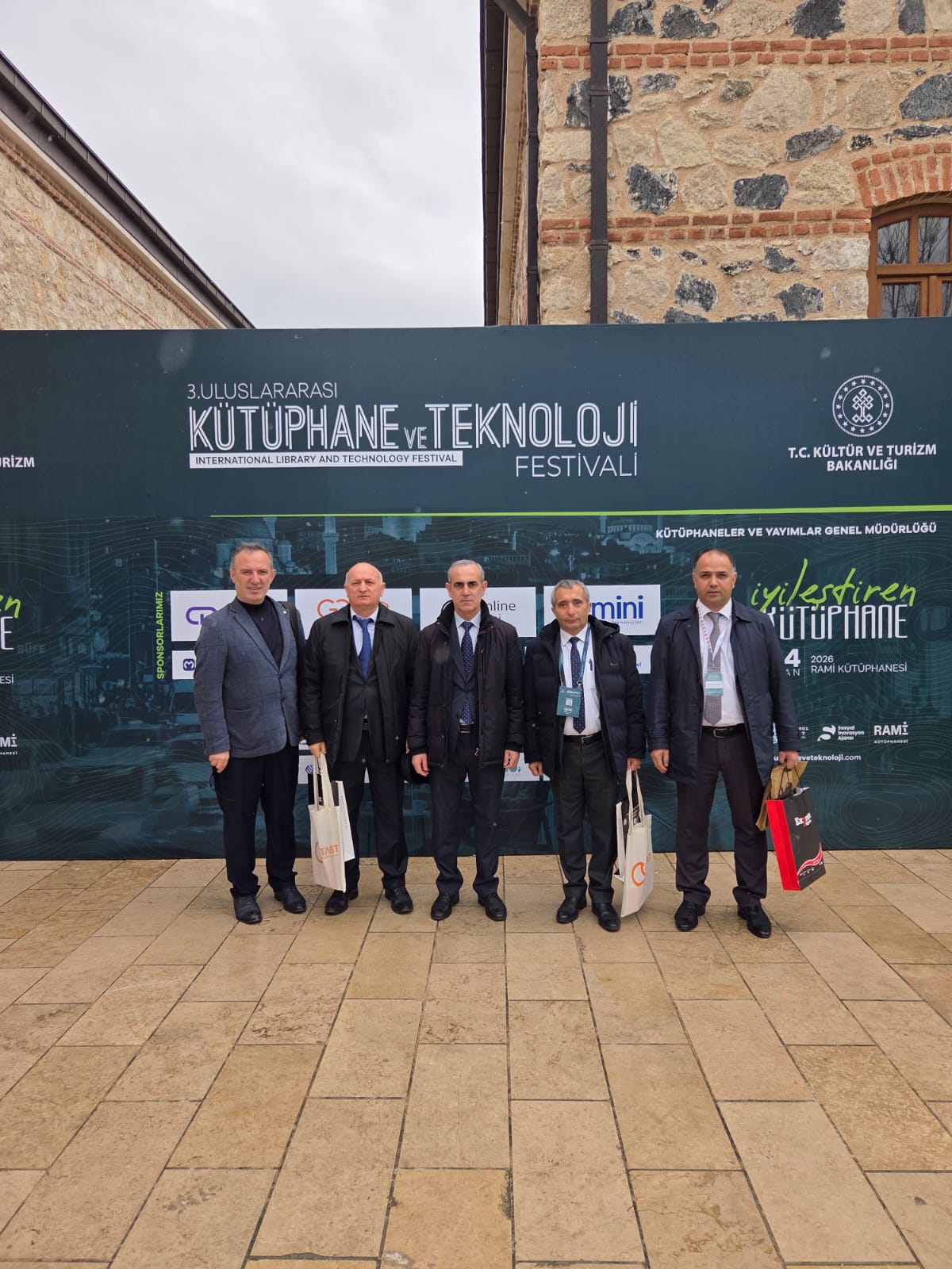 Mərkəzi Elmi Kitabxana İstanbulda keçirilən beynəlxalq festivalda təmsil olunur