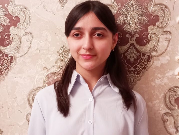 5 yaşında məktəbə, 17 yaşında zirvəyə – Nəzrinin uğur hekayəsi