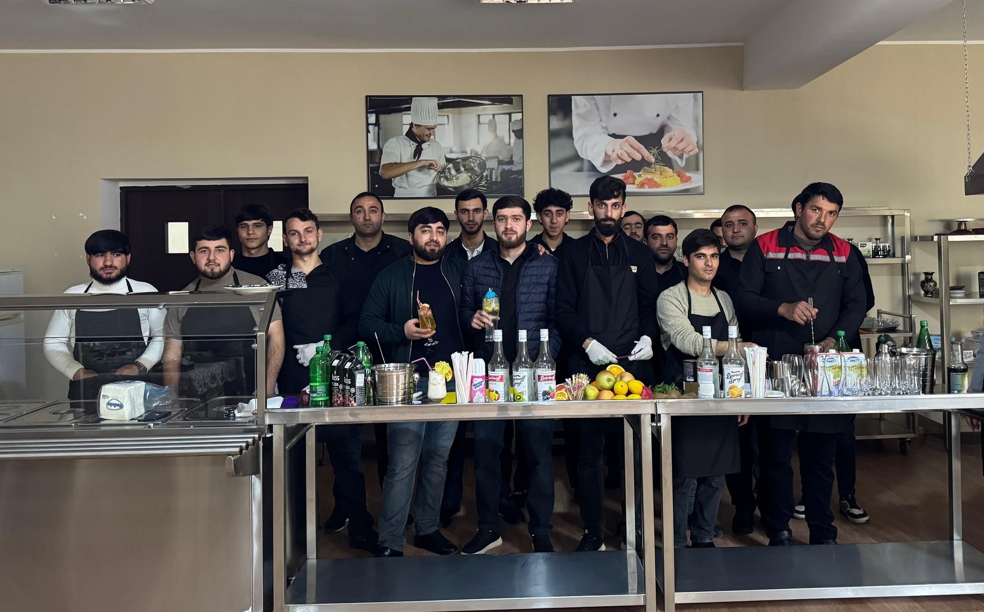 Gəncə Dövlət Peşə Təhsili Mərkəzində ofisiant və barmen ixtisasları təlimlər başa çatıb