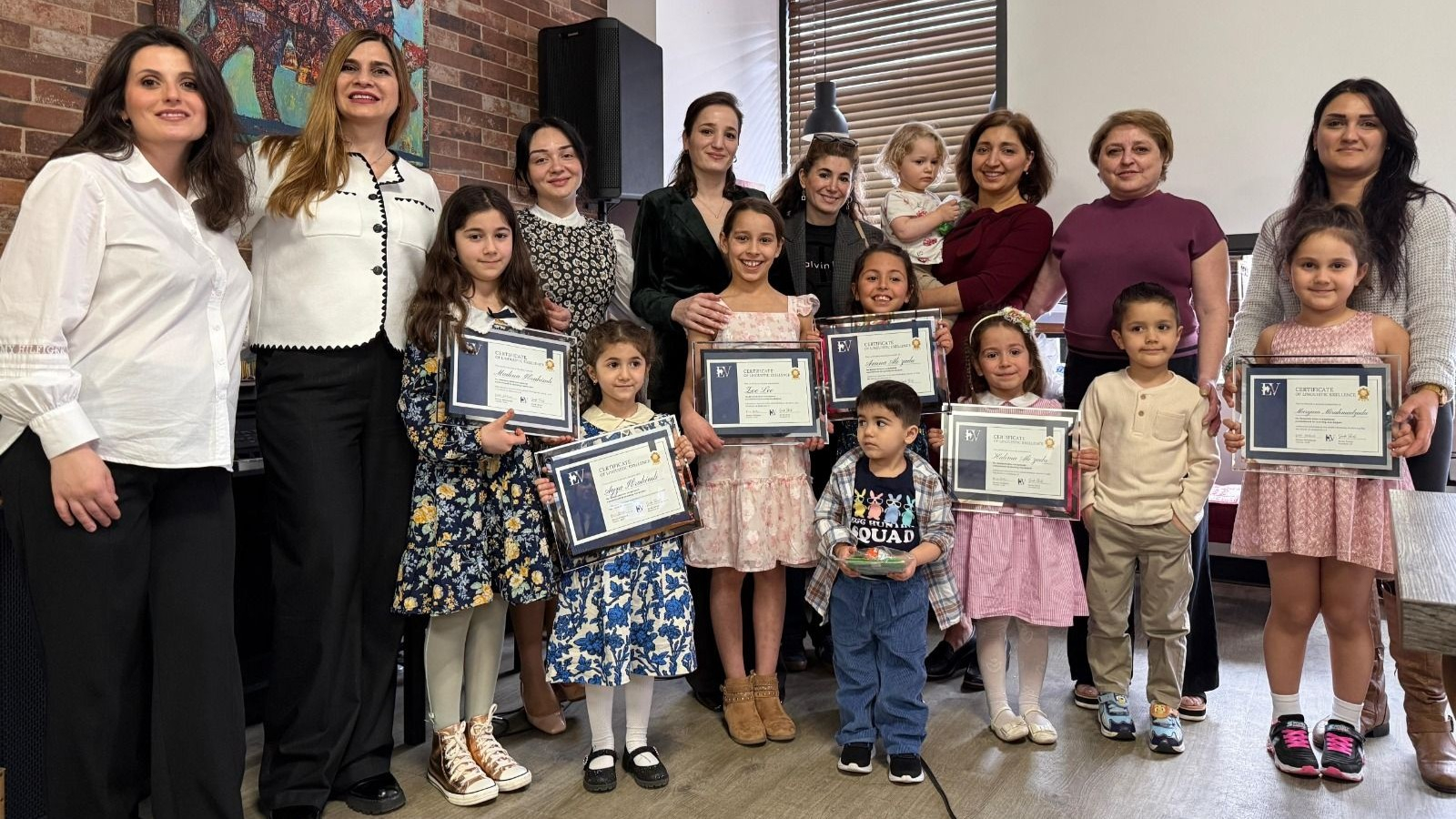 Virciniyada Azərbaycan dili təqaüd proqramının məzunlarına sertifikatlar verilib