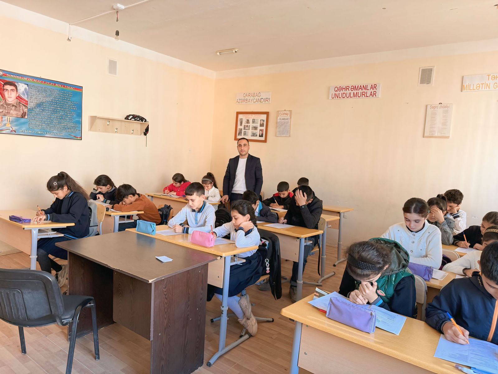 Vətən borcunu əvvəlcə silahla, sonra qələmlə yerinə yetirən müəllim – Kamran Şirəliyev