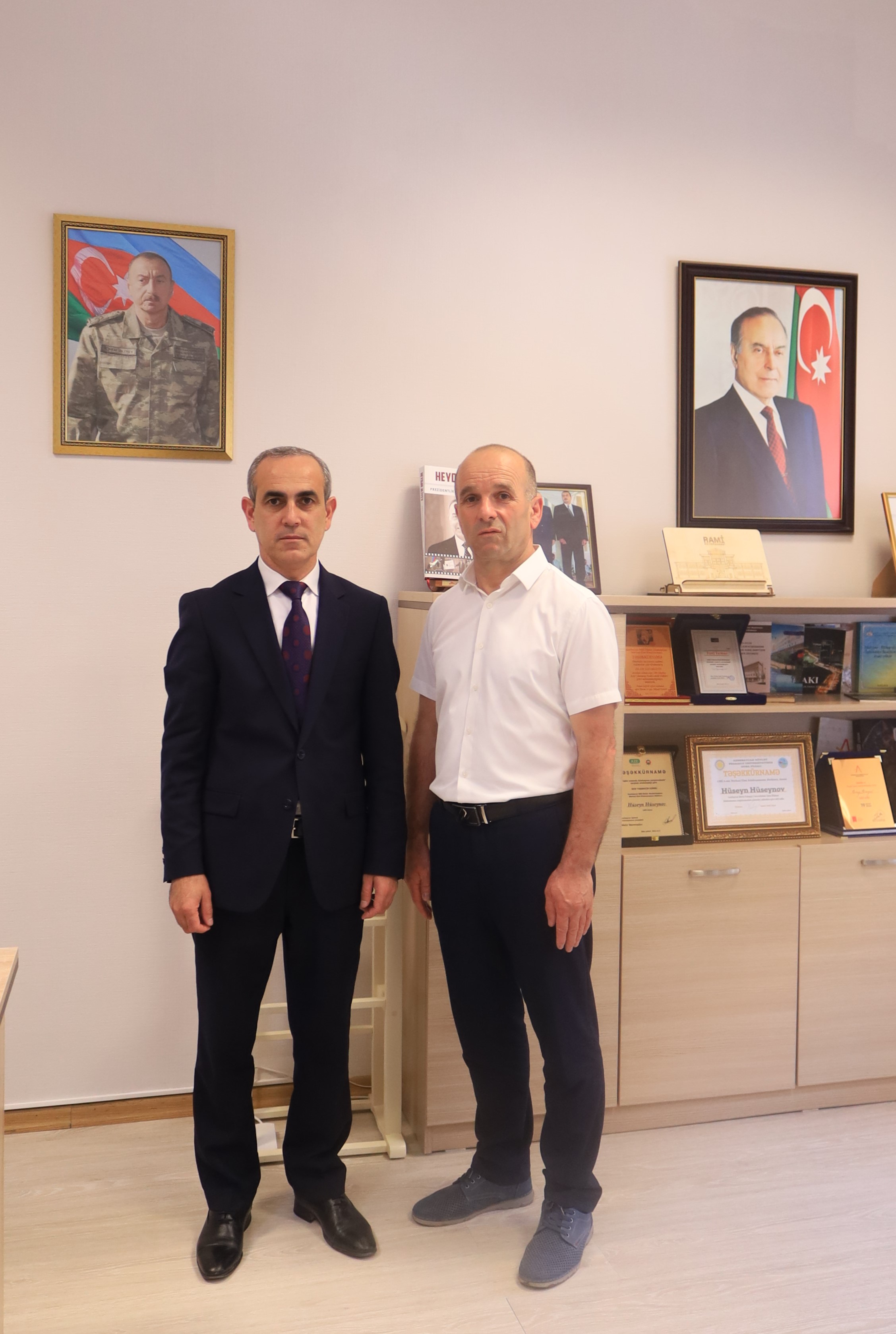 Millətlərarası dostluq evinin sədri Mərkəzi Elmi Kitabxanada olub