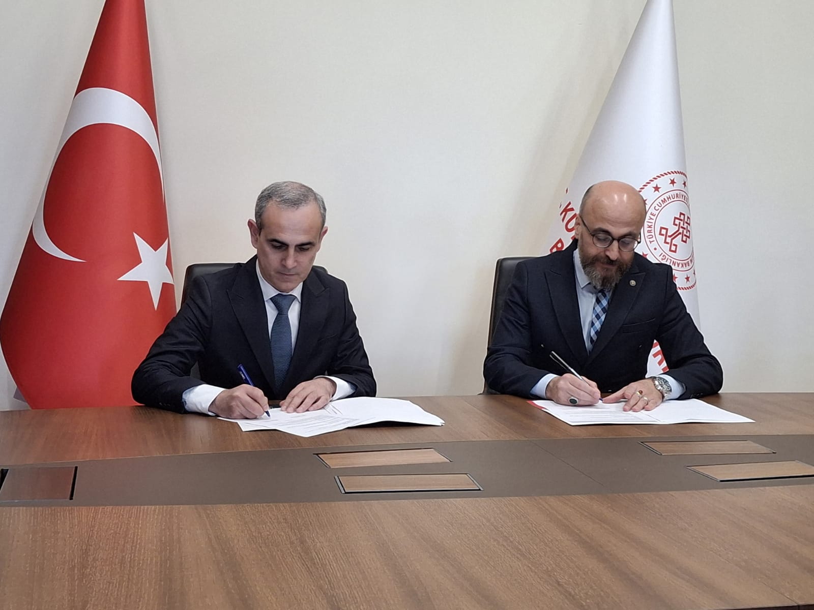 MEK ilə Rami Kitabxanası arasında "Qardaş Kitabxanalar Anlaşma Memorandumu" imzalanıb
