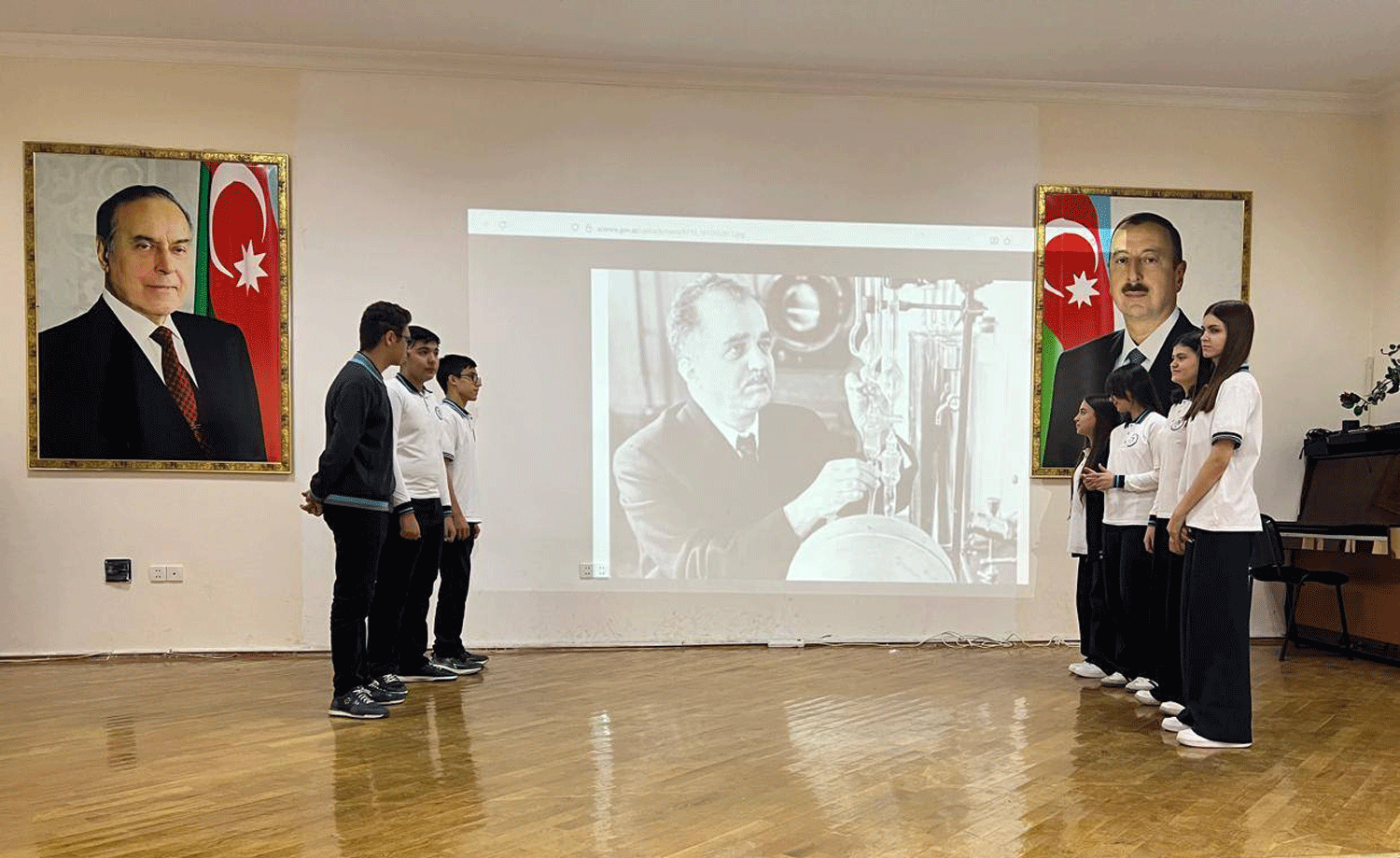 Paytaxt məktəblərində Yusif Məmmədəliyevin yubileyi qeyd olunub