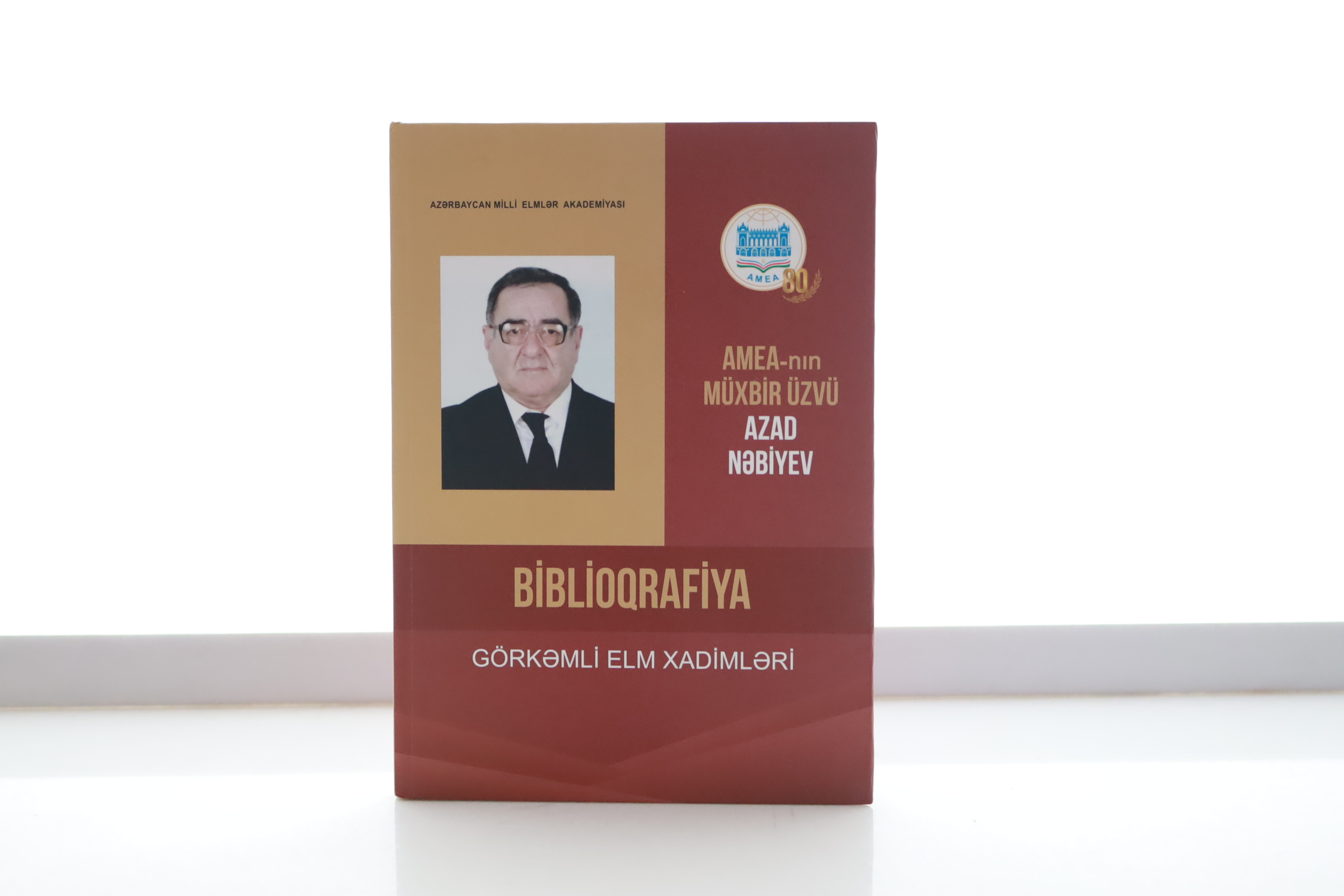 AMEA-nın müxbir üzvü Azad Nəbiyevin biblioqrafik göstəricisi  işıq üzü görüb