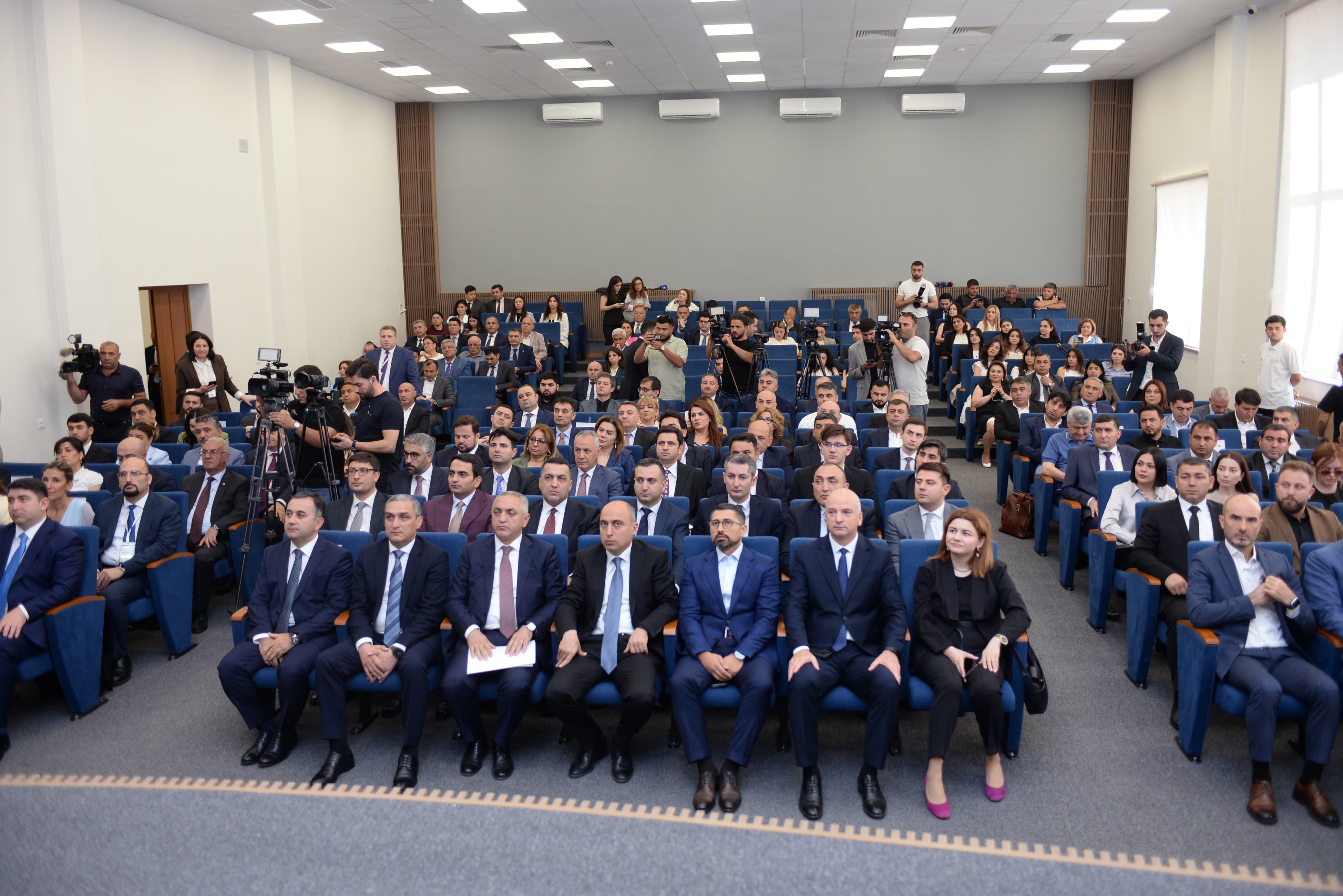 Xankəndidə Qarabağ Təhsil və Tərəfdaşlıq Forumu öz işinə başlayıb
