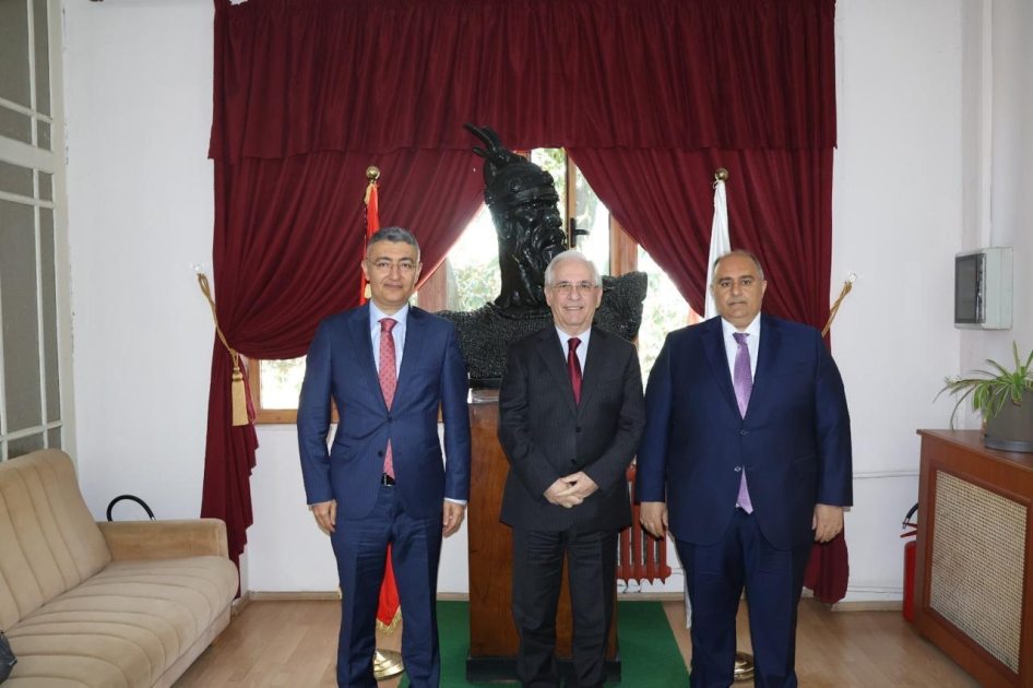 BSU-nun rektoru Albaniya Milli Elmlər Akademiyasının Prezidenti ilə görüşüb