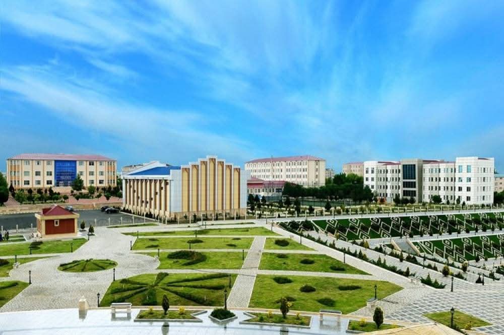 NDU-da dərs deyən əcnəbi alimlərin sayı rekord həddə çatıb