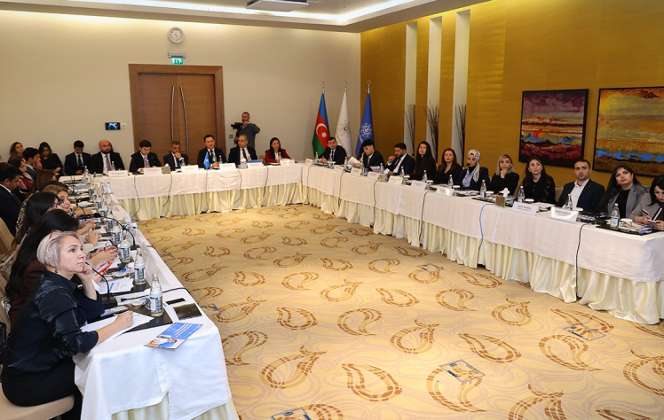 “Karyera imkanları və işəgötürənlərlə əməkdaşlıq” mövzusunda tədbir keçirilib