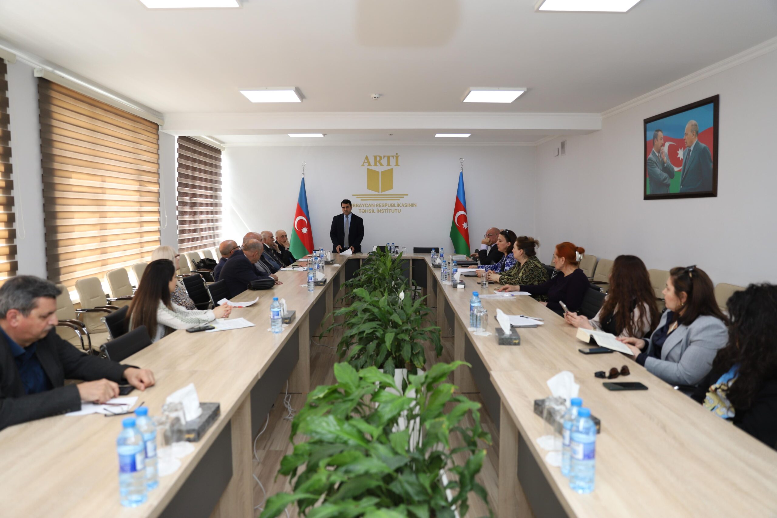 Təhsil İnstitutunda elmi seminar keçirilib